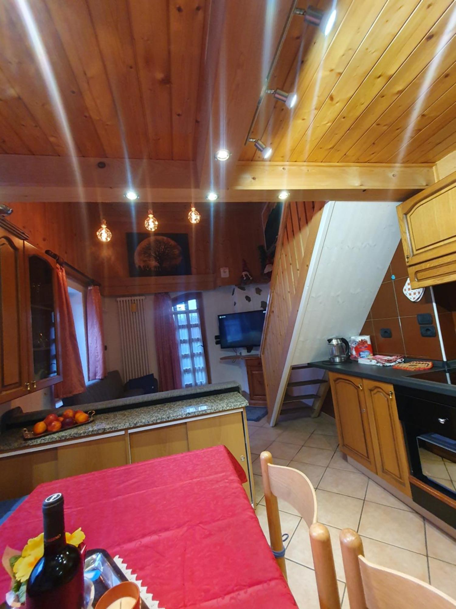 Casa Claudio-Appartamenti In Centro Campitello di Fassa Buitenkant foto